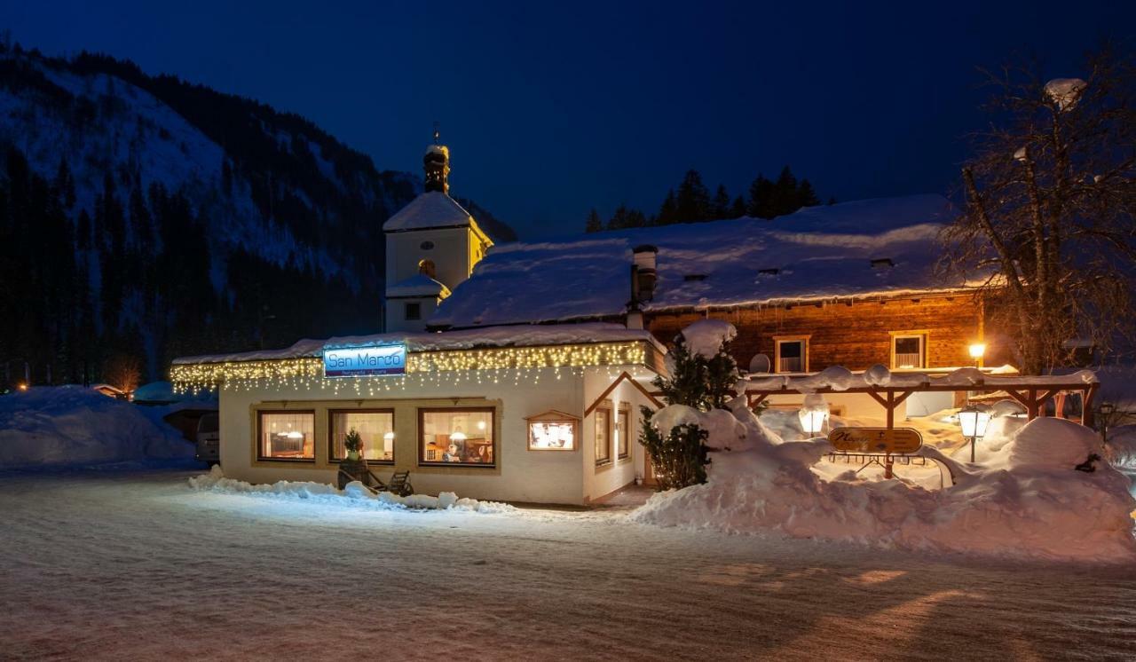 Gasthaus Traube Bichlbach Exterior foto